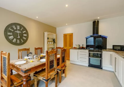 The kitchen & dining area at Red River Cabin, Camborne