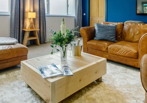 Red River Cabin, Camborne