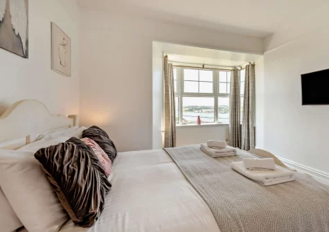 Bedroom #5 at Redland House, Instow