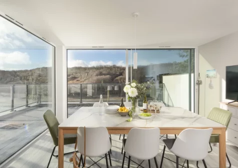 The dining area at Redshank, Looe