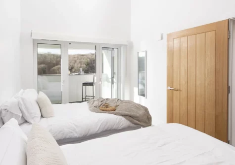 Bedroom #1 at Redshank, Looe