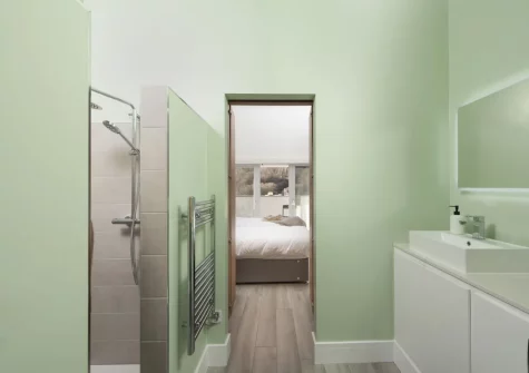 Bedroom #2 en-suite shower room at Redshank, Looe