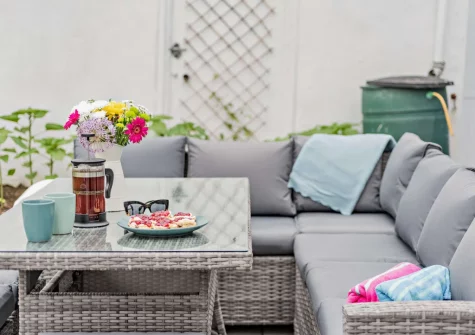 The patio & alfresco dining area at Ridgeway, Westward Ho!