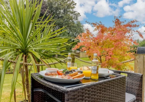 The terrace & alfresco dining area at River Avon Retreat, Avonwick