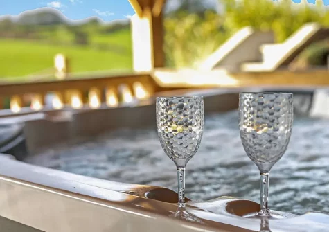 The hot tub at Riverbank Rose, Relubbus