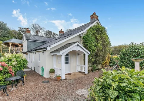 Riverbank Rose is a period property with an array of modern comforts throughout