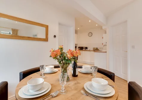 The dining area & kitchen at Rivers Reach, Fowey