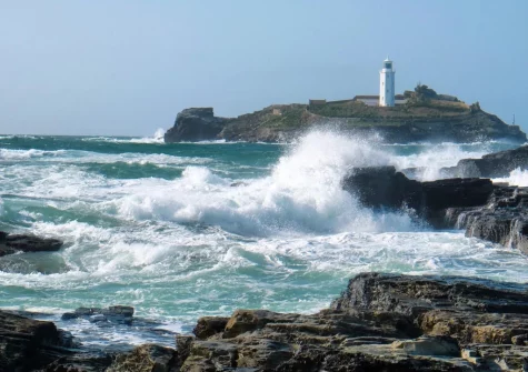 Riverside is an ideal base for exploring the picturesque South West Coastal Path