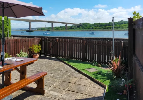 The patio garden & alfresco dining area at Riverside Mews, Bideford