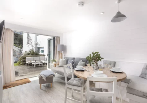 The living & dining area at Robin, Polzeath