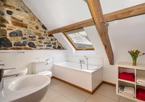 The bathroom at Rock Barn, South Tawton