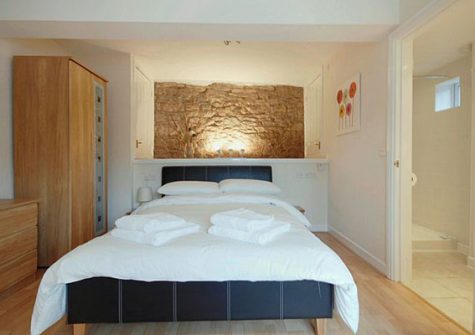 The bedroom in the apartment @ Rock House, Torquay