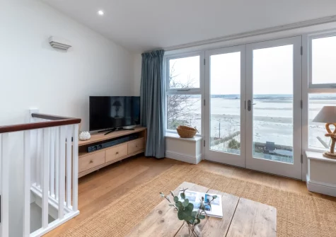 The living room at Rock Rose Cottage, Appledore