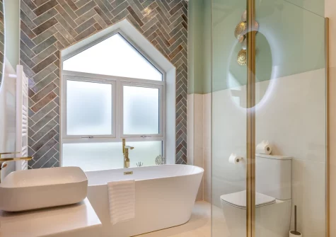 The first floor bathroom at Rock View, Little Petherick