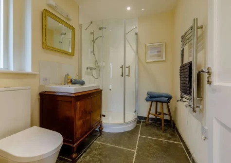 Bedroom #2 en-suite shower room at Rogford Barn, Templeton