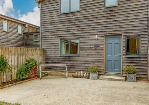 Rogford Barn has fabulous countryside views along with an enclosed garden, perfect for your four-legged friend