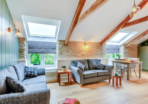 The living & dining area at Rolling Hills, Lee