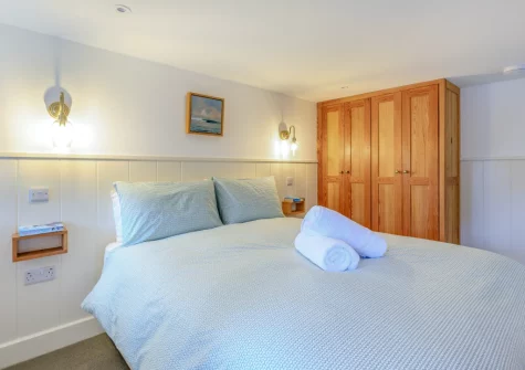 The bedroom at Rolling Hills, Lee