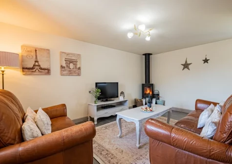 The living room at Rose Cottage at Higher Worthyvale Farm, Camelford