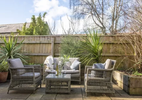 The wraparound terrace at Rosehendra, Rosevidney
