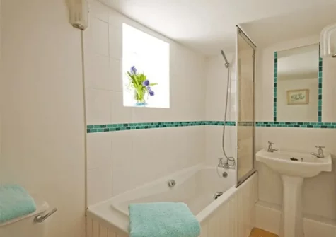 The bathroom at Rosemaddon, Crantock