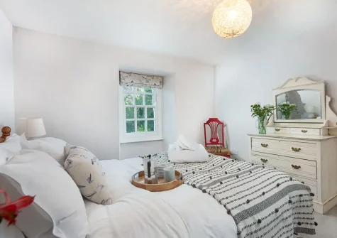 Bedroom #1 at Roseneath, St Agnes