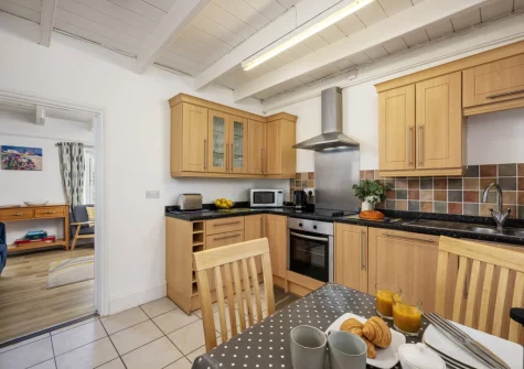 The kitchen & dining area at Rosie's Cottage, Mousehole