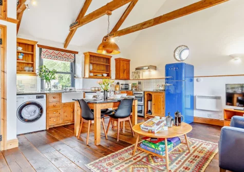 The kitchen & dining area at Rowan at South Torfrey Farm, Golant