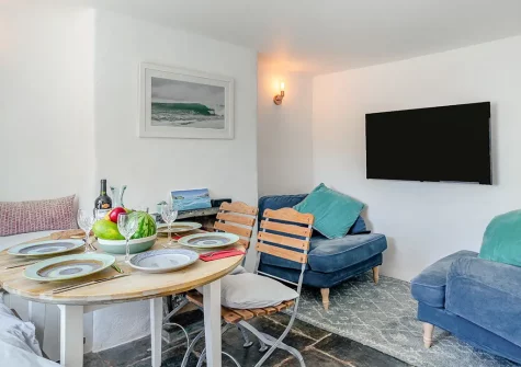The dining area at Ruth's Cottage, St Teath