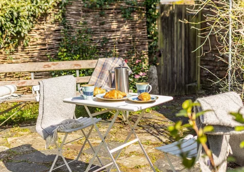 The patio & outdoor sitting area at Ruth's Cottage, St Teath