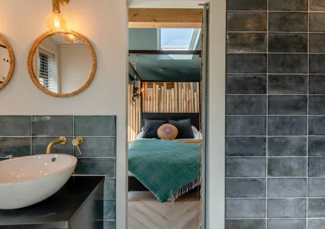 Bedroom #1 en-suite shower room at Safari Lodge, Pensilva