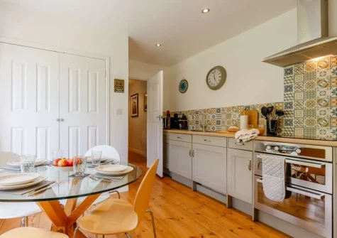 The kitchen & dining area at Safe Harbour, Mevagissey