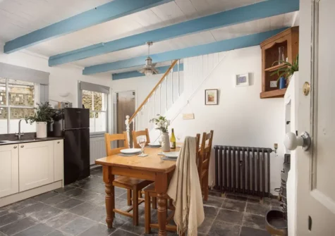 The kitchen & dining area at Saffron Cottage, St Ives