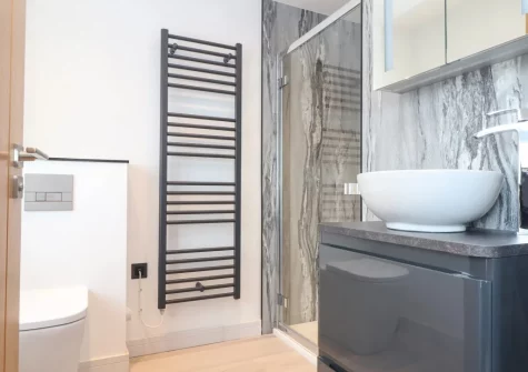 Bedroom #1 en-suite shower room at Sailors, Falmouth