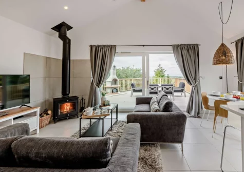 The living area at Salcombe Lodge, Marldon