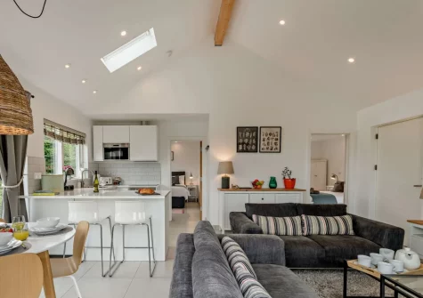The living area & kitchen at Salcombe Lodge, Marldon
