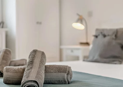 Bedroom #1 at Salcombe Lodge, Marldon