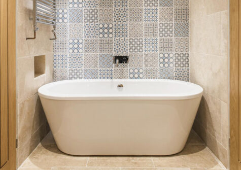 Bedroom #5 & #6 Jack 'n Jill bathroom at Salcombe Retreat, Salcombe
