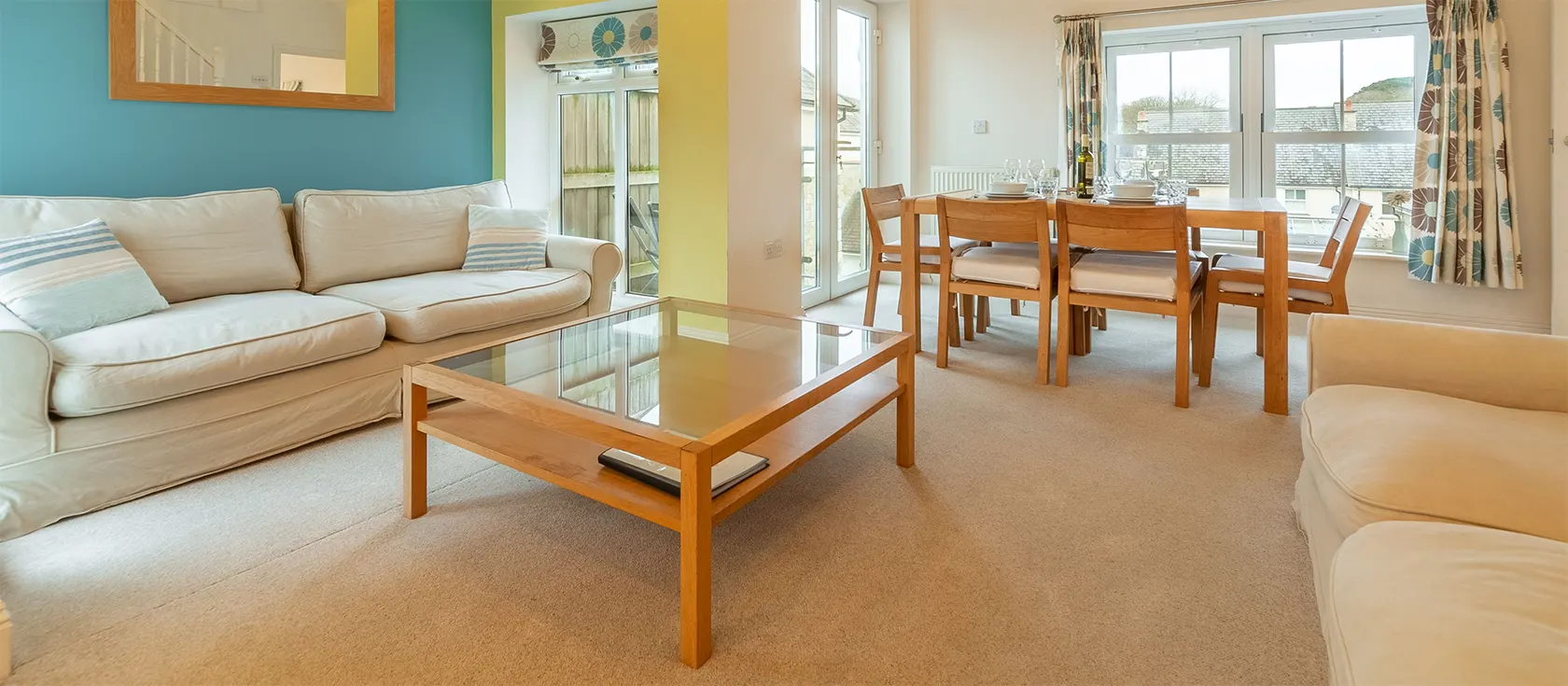 Saltings Loft Apartment 2, Lelant, is a light and spacious two-floor apartment with a balcony. This flat sleeps six in two bedrooms and a mezzanine lounge with a sofa bed. Enjoy the open-plan living space where you can relax, cook and dine together.