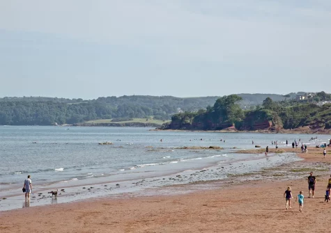 Salty Dog, Sunnybeach Apartments is a short stroll to Paignton's beaches, pier & harbour