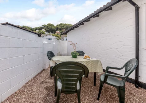 The enclosed courtyard & alfresco dining area at Salty Paws, Westward Ho!