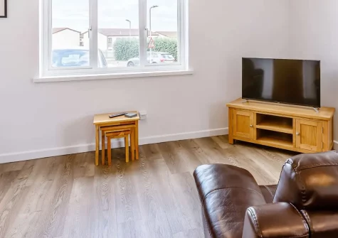 Salty Paws, Westward Ho! is a charming single-storey bungalow offering the perfect coastal escape. With sandy beaches and Southwest Coast Path walks nearby, plus family-friendly amenities, it's ideal for creating cherished seaside memories.