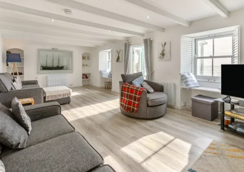The living room at Samphire Cottage, Porthleven