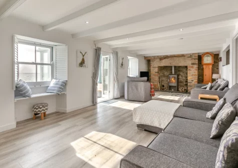 The living room at Samphire Cottage, Porthleven