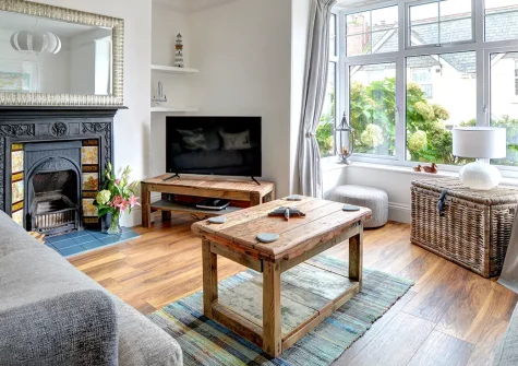 Samphire House, Padstow is a charming 3-bedroom family home in the heart of this beloved Cornish fishing port. Enjoy sunny patios with BBQ, modern amenities, and easy access to golden beaches, the scenic Camel Trail, and wonderful local attractions.