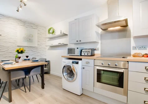 The kitchen & dining area at Samphire, Padstow