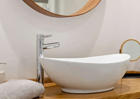 The bathroom at Sandals, Padstow