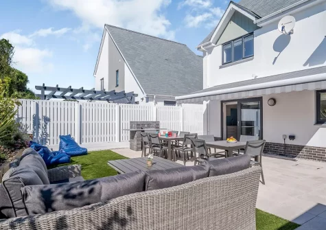 The patio, alfresco dining, outdoor sitting area & garden at Sandbars, Instow