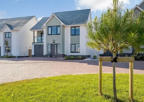 Sandbars is  beautifully presented, spacious & light holiday home in the pretty estuary village of Instow