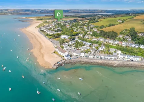 Sandbars is a stone's throw from Instow's golden sandy beach